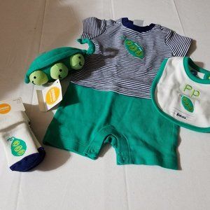 Gymboree Newborn Essentials Pea 3-6 Month Romper Bib & rattle, 0-3 sock NWT set.